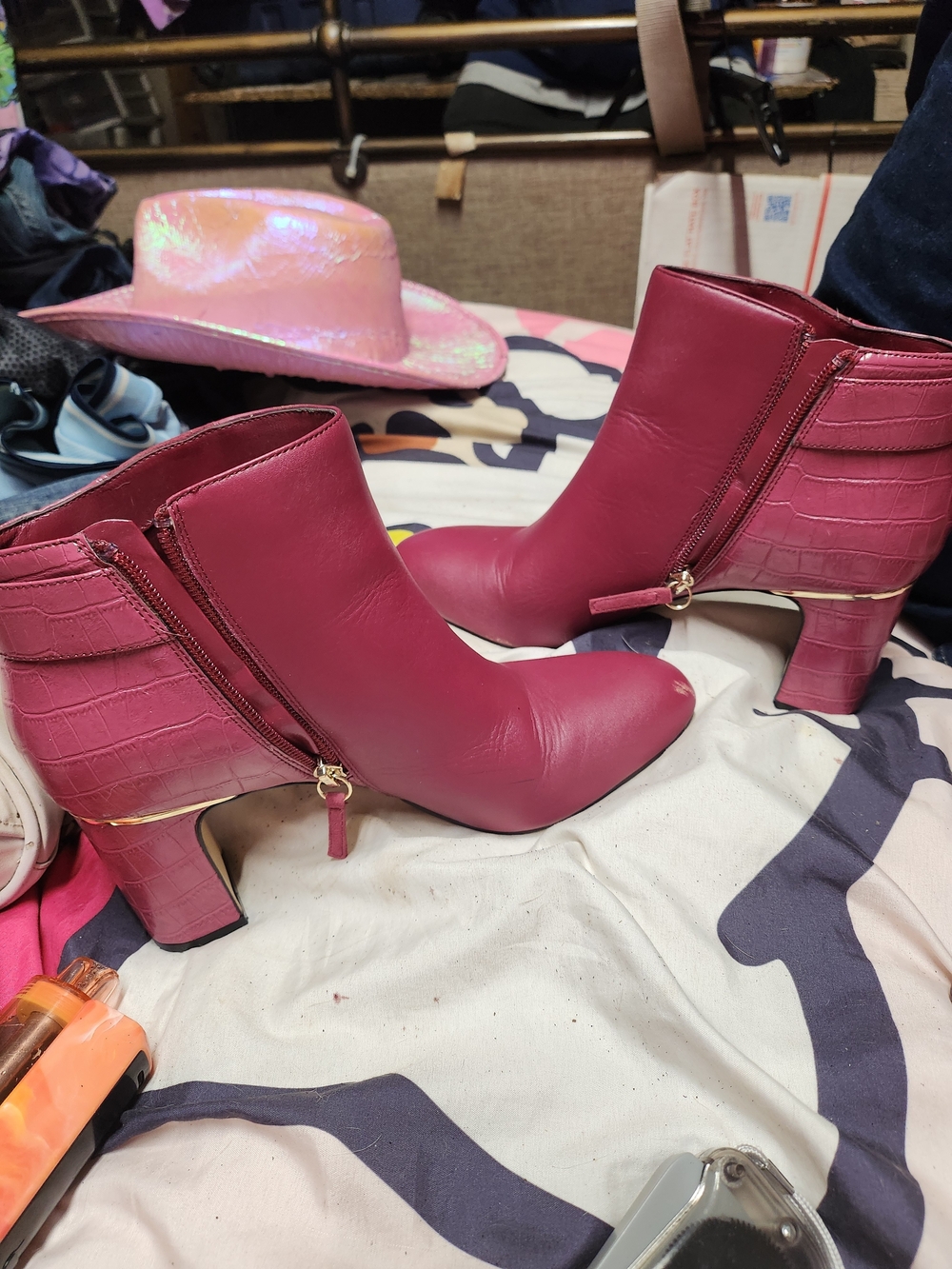 White House Black Market Women’s Pink Ankle Boots with Side Zip Size 8